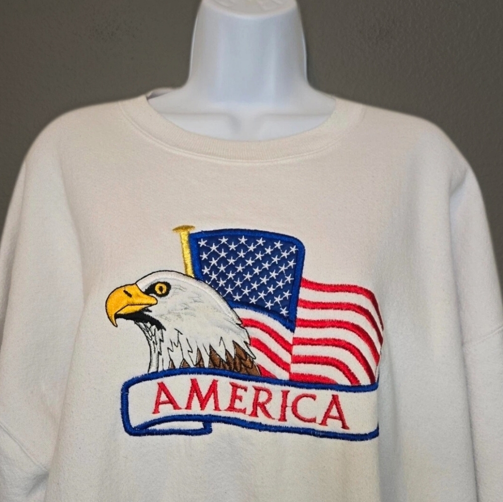 BWear 90s USA Embroidered Eagle America Patriot White Sweatshirt Size 2XL - Picture 3 of 16